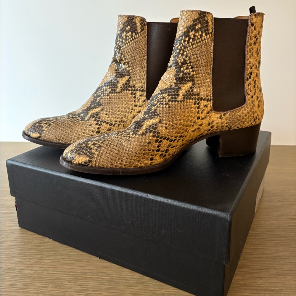 SAINT LAURENT python chelsea boot